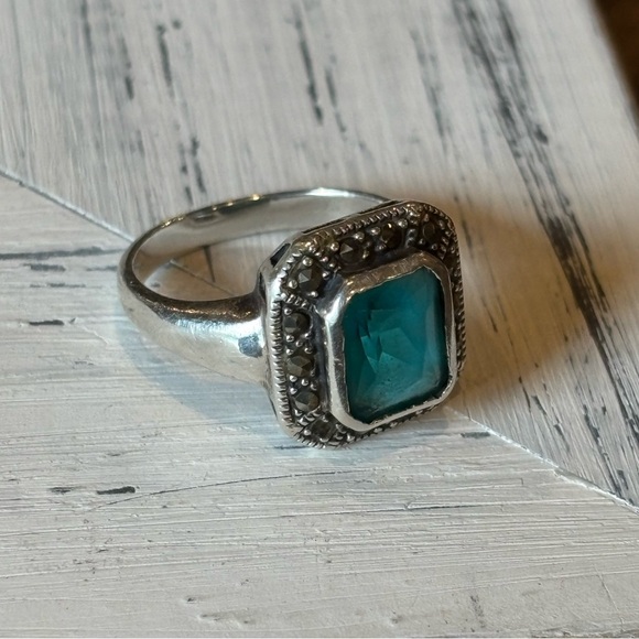 Sterling silver ring - Picture 2 of 6